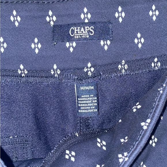 Women’s shorts - Picture 3 of 3